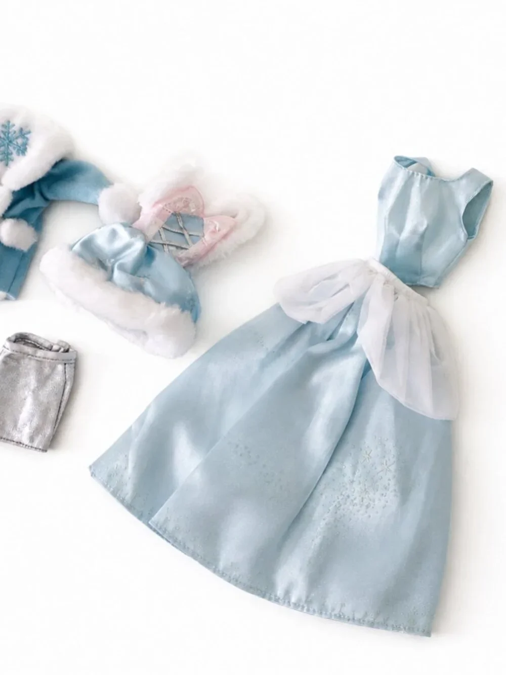 Vintage Disney Cinderella Fashion Doll Clothing Lot